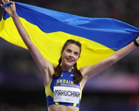 След подобряването на рекорда на Стефка Костадинова, Магучих спечели олимпийското злато