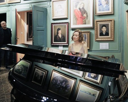 Даниела Настева с концерт в галерия „Димитър Георгиев”