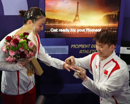 Предложение за брак! Годежен пръстен се нареди до медалите на Китай