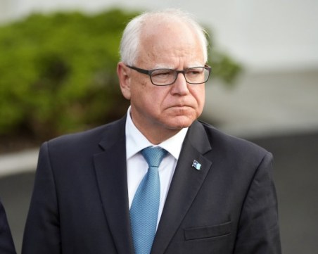 Тим Уолц е избран от Камала Харис за вицепрезидент