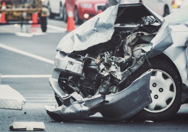 Един човек е загинал а 46 са ранени при 30