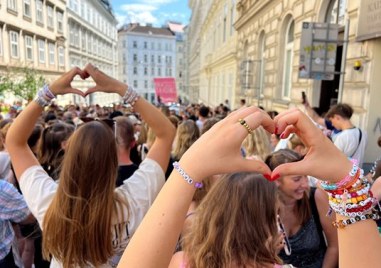 Отмяната на концертите на Тейлър Суифт разочарова хиляди фенове от