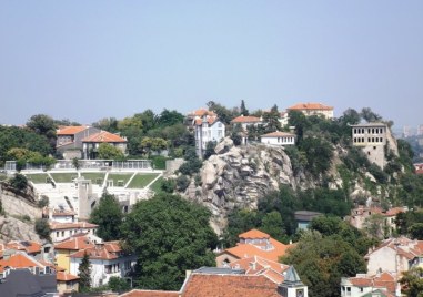 Днес ще преобладава слънчево време По значителни временни увеличения на облачността ще