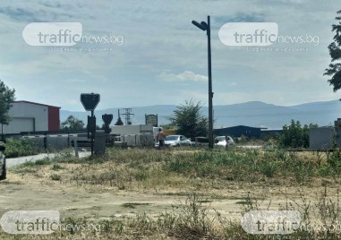 Шофьори системно нарушават правилата за движение по пътя и преминават през