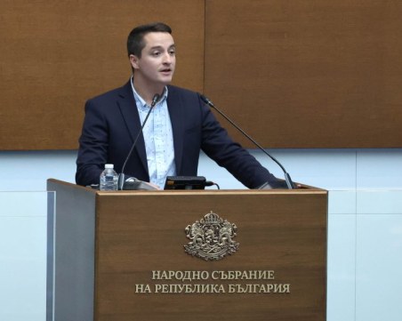 Спречкване в парламента: Явор Божанков се оплака, че е нападнат от депутат на 