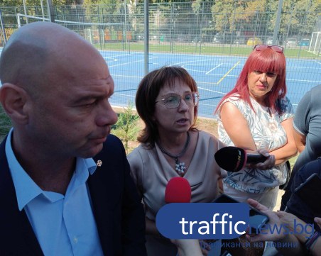 Защо „Хеброс бус” пак мина между капките и пази ли някой в Общината Веселин Дошков?