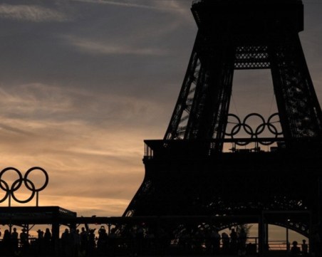 Арестуваха египетски борец за сексуален тормоз в Париж