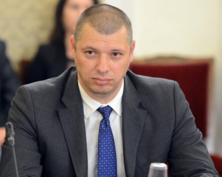 ПП-ДБ внесе решение за освобождаване на Антон Славчев от председателския пост в КПКОНПИ