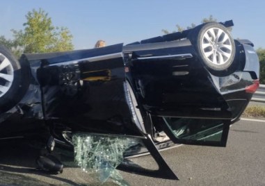 Затруднено е движението в пловдивския участък на автомагистрала Тракия посока