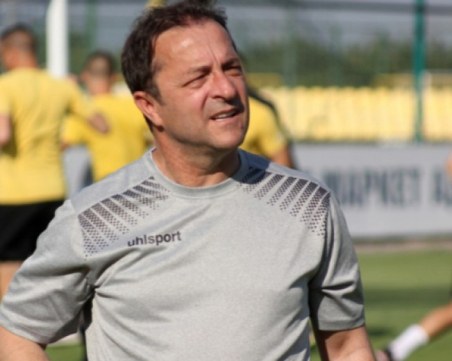 Бивш треньор на Ботев: Не вземахме заплати по 3-4 месеца, шансовете за реванша в Мостар са изравнени