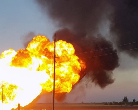 Мощен взрив до жилищен блок в бургаски квартал