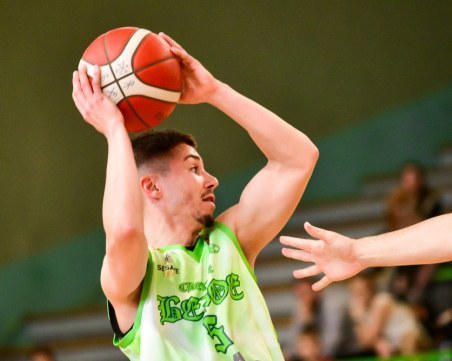 Баскетболният Академик обяви още едно завръщане