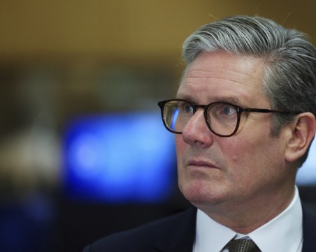 Британският премиер призовава Иран да се въздържа от нападение срещу Израел