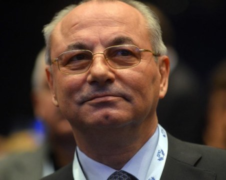 Доган иска да върне собствеността в ТЕЦ 