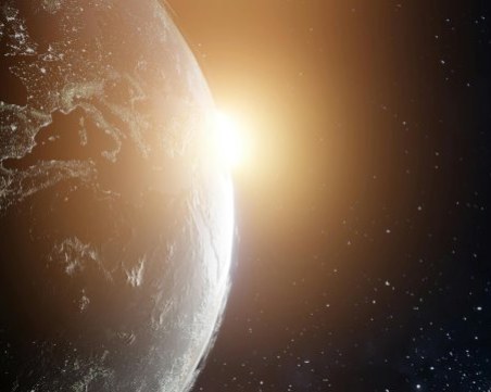 Силна магнитна буря от четвърто ниво удари Земята