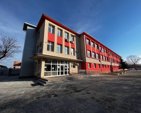 След четвърто класиране: 429 свободни места в гимназиите в Пловдивско