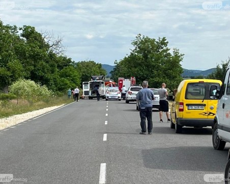 Тежка катастрофа в Ямболско, две жени и дете са в болница