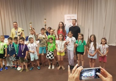 Пловдивските шахматисти спечелиха две титли на първенството от Държавния спортен календар