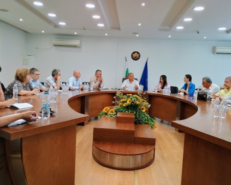 Кметовете от Пловдивска област искат отмяна на новата наредба за изчисляване на такса смет