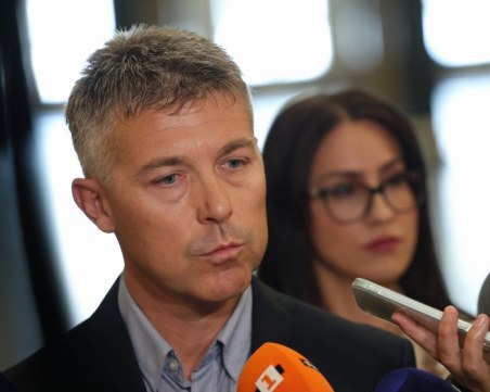 Привлякоха като обвиняеми Мавродиев, Гайтански и представител на ББР за кредита от 150 млн. лв.