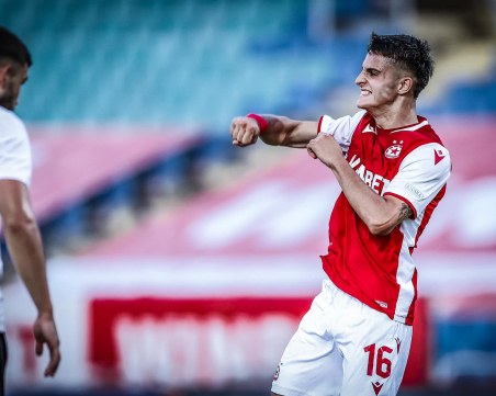 ЦСКА пуска деца на мача със Славия