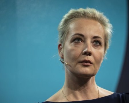 Юлия Навалная отхвърли версията за смъртта на съпруга си и я нарече 