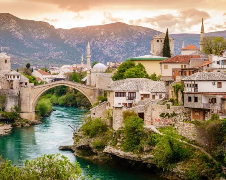 Земетресение в близост до Мостар часове преди Жрински - Ботев