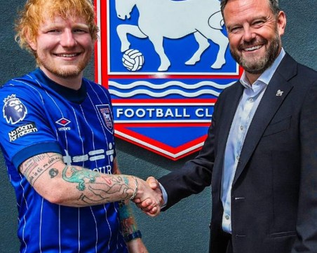 Eд Шийрън стана акционер в Ипсуич