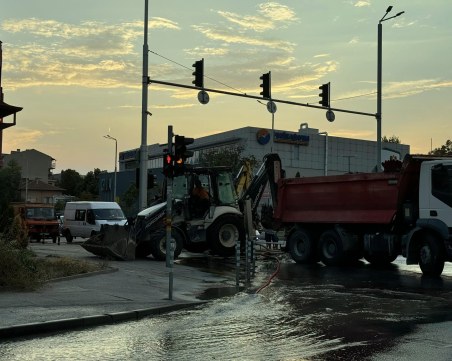 Кметът на Тракия: ВиК не спират да работят по голямата авария, но може да няма вода цяла нощ