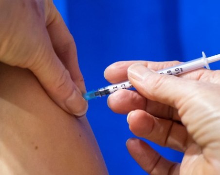 Неуспешни са изпитанията на ваксината срещу грип и КОВИД-19 на 