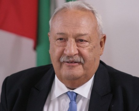 Няма промяна в състоянието на Иван Гарелов