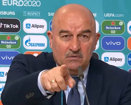 Спрягат сериозно име за нов треньор на Лудогорец