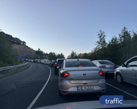 Интензивен трафик на границите със Сърбия, Гърция, Турция и Румъния