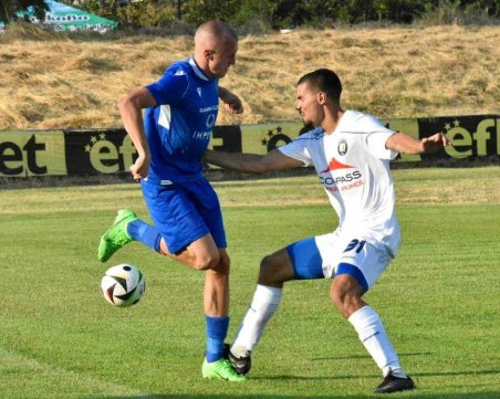 Спартак продължава без победа