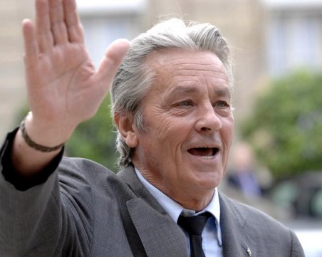 Франция си казва последно сбогом с Ален Делон