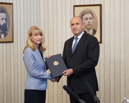 В 11 часа ще е срещата между Румен Радев и Горица Грънчарова за състава на служебния кабинет