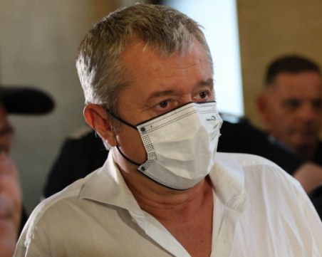 Още една фирма на Вълка с кредит от ББР, назначавани са фиктивни управители на дружествата