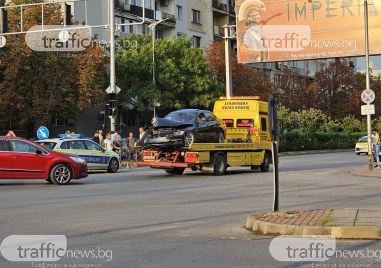 Две млади момчета са пътували в БМВ то което катастрофира по рано