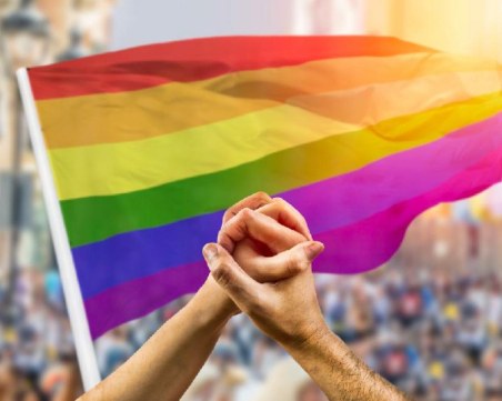 ЕK иска обяснение за закона против ЛГБТ пропагандата у нас