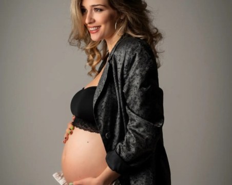 Млада актриса от Пловдивския театър стана майка