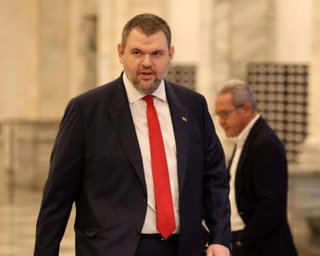 Пеевски: Ако Калин Стоянов бъде уволнен заради лъжи, ще го поканя да бъде водач на листа в моята партия