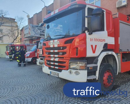 Пожар край цех в Асеновградско, изгорял е товарен автомобил