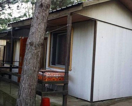 Пускат търг за почивна база на БДЖ с 14 бунгала над Пловдив за 53 хил. лева