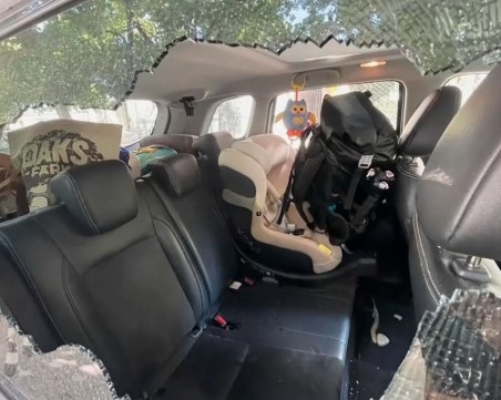 Съседи потрошиха колата на семейство с бебе! Тормозът продължавал от година