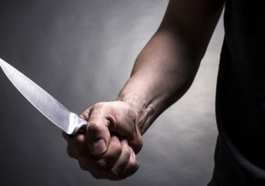 Служител в аптека в кв Редута е бил намушкан с