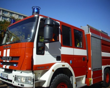 Детска игра доведе до пожар в Карлово