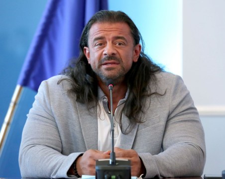 Ричард Алибегов: Масово младите не искат трудови договори