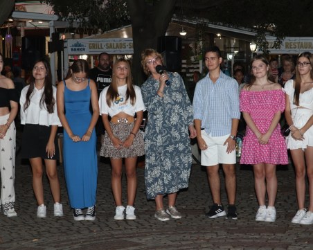 Талантите от Арт Войс център подариха вълшебен концерт на пловдивчани