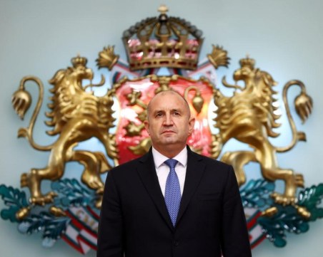 Румен Радев избра кой да бъде служебен премиер