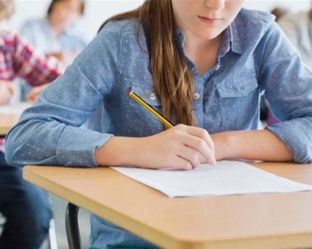 Вижте отговорите на матурата по български език и литература